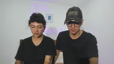 kade and demi independent models online show from April 18, 2026, 6:56 pm