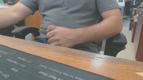 hardcumcan online show from September 18, 2025, 9:28 pm