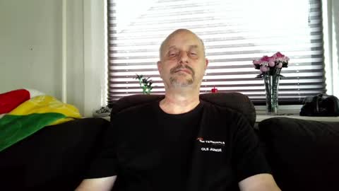 MrLazy online show from June 2, 2026, 4:20 pm