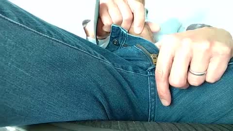 Snapshot of hardonshowoff chatting on February 24, 2025, 9:41 pm Straight Exhibitionist All Welcome online show from February 24, 2025, 9:41 pm