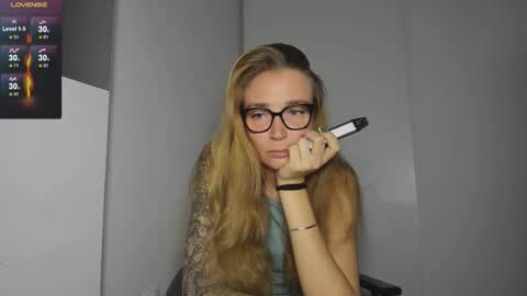 Snapshot of harley_everly chatting on September 25, 2025, 4:54 pm Tasya online show from September 25, 2025, 4:54 pm