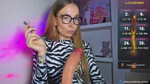 Tasya online show from June 1, 2026, 3:58 pm