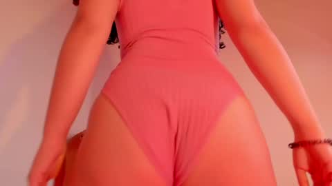 Snapshot of harley_red chatting on February 12, 2025, 6:19 am Annie online show from February 12, 2025, 6:19 am