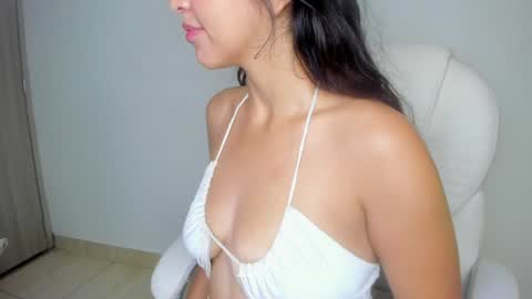 harleyqueen_robbie online show from January 14, 2025, 12:00 am