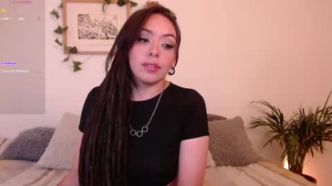 Snapshot of harmonyy01 chatting on December 19, 2024, 5:07 am Harmony Please help me to reach 100 thumbs up online show from December 19, 2024, 5:07 am