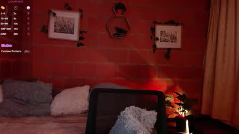 Snapshot of harmonyy01 chatting on January 15, 2026, 3:55 am Harmony Please help me to reach 100 thumbs up online show from January 15, 2026, 3:55 am