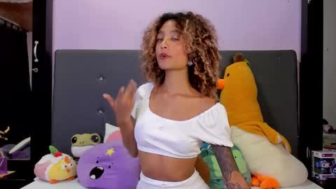 Harmony Hill online show from December 21, 2025, 10:17 pm