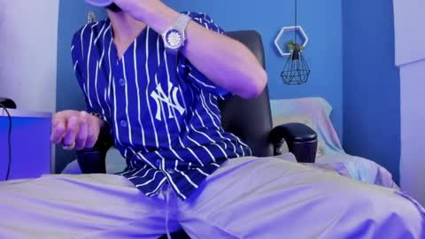 harold_999 online show from June 7, 2026, 2:27 am