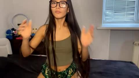 Snapshot of harolddierolf chatting on October 17, 2025, 1:09 am Naomi online show from October 17, 2025, 1:09 am
