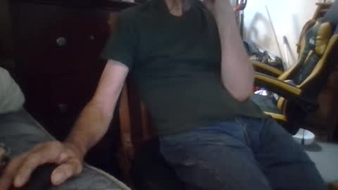 Snapshot of harry1cannary chatting on September 26, 2025, 2:21 pm harry1cannary online show from September 26, 2025, 2:21 pm