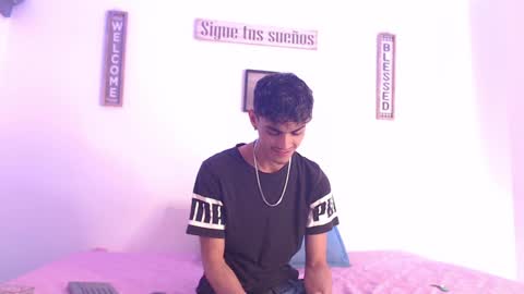 Snapshot of harrythomson1 chatting on December 11, 2024, 8:39 pm harry thomson online show from December 11, 2024, 8:39 pm