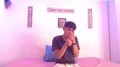 Snapshot of harrythomson1 chatting on December 16, 2024, 7:37 am harry thomson online show from December 16, 2024, 7:37 am