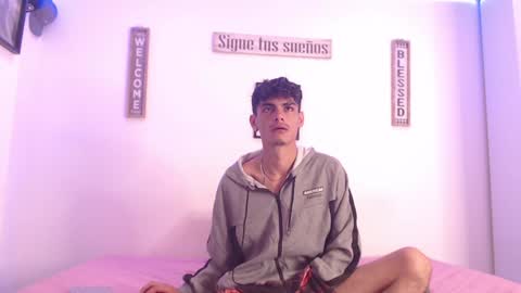 Snapshot of harrythomson1 chatting on December 19, 2024, 11:35 pm harry thomson online show from December 19, 2024, 11:35 pm