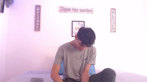 Snapshot of harrythomson1 chatting on December 28, 2024, 3:04 pm harry thomson online show from December 28, 2024, 3:04 pm