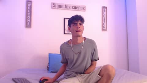 Snapshot of harrythomson1 chatting on December 29, 2024, 6:35 am harry thomson online show from December 29, 2024, 6:35 am