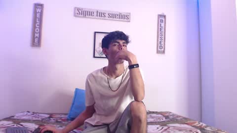 Snapshot of harrythomson1 chatting on January 23, 2025, 6:28 am harry thomson online show from January 23, 2025, 6:28 am