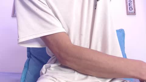 Snapshot of harrythomson1 chatting on February 22, 2025, 9:23 am harry thomson online show from February 22, 2025, 9:23 am