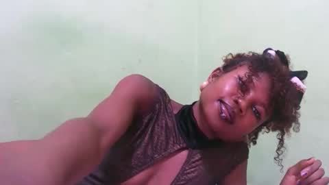 hasleyinah online show from April 16, 2026, 4:08 pm