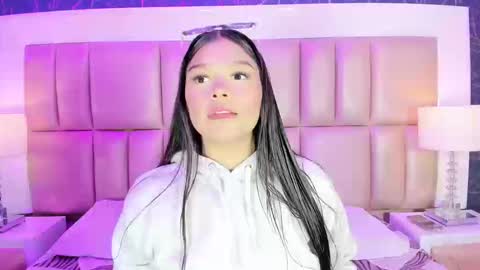 hatsajones online show from January 17, 2026, 4:17 am