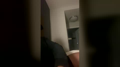 hatson953243 online show from April 29, 2026, 4:05 am