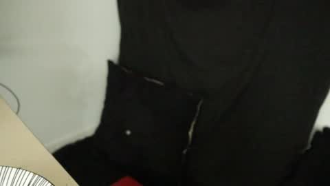 Snapshot of hatsumotokyoto chatting on February 5, 2025, 4:06 am More content   2   online show from February 5, 2025, 4:06 am