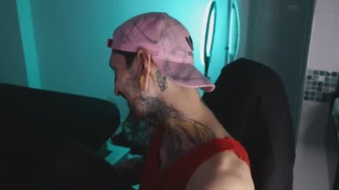 Snapshot of hatsumotokyoto chatting on October 10, 2025, 4:11 am More content   2   online show from October 10, 2025, 4:11 am