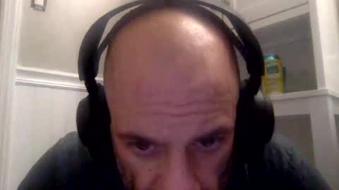 Snapshot of havingfun103 chatting on January 1, 2025, 9:52 pm havingfun103 online show from January 1, 2025, 9:52 pm