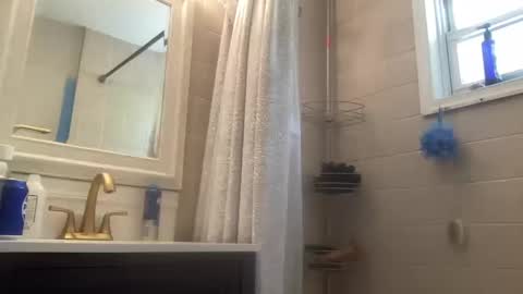 Snapshot of havingfun103 chatting on October 14, 2025, 5:03 pm havingfun103 online show from October 14, 2025, 5:03 pm