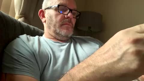 Snapshot of hawks2113 chatting on February 10, 2025, 9:36 am hawks2113 online show from February 10, 2025, 9:36 am