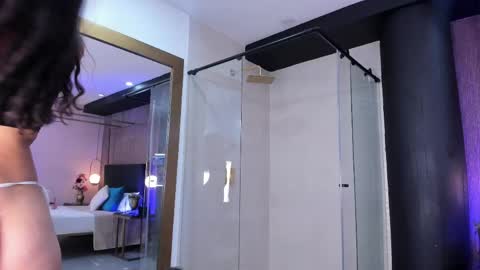 Hayli  online show from April 13, 2026, 8:47 pm