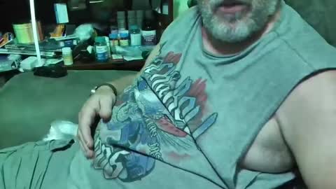 haysay722354422 online show from July 4, 2026, 8:20 am