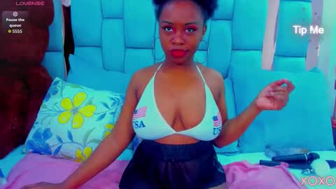 hazel_lanee online show from March 1, 2026, 10:45 pm