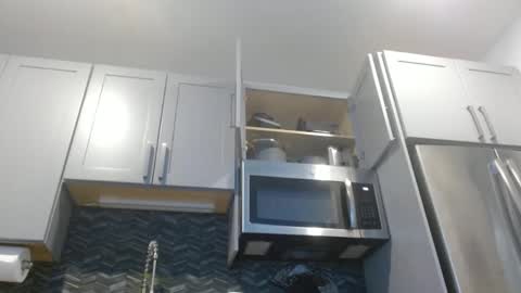 Hazel online show from January 5, 2025, 3:34 pm