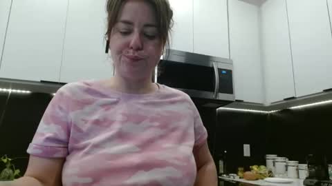 Hazel online show from April 8, 2026, 7:03 pm