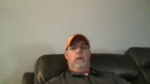 Snapshot of hdeuce22 chatting on December 25, 2024, 6:19 pm Hdeuce22 online show from December 25, 2024, 6:19 pm