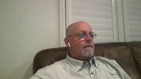 Snapshot of hdeuce22 chatting on September 14, 2025, 4:33 am Hdeuce22 online show from September 14, 2025, 4:33 am