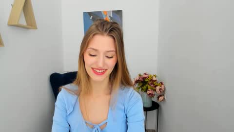 heartedlove_1 online show from March 6, 2026, 4:09 am