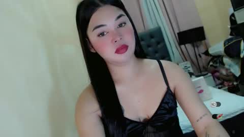 Snapshot of heatmusex_ chatting on April 24, 2026, 8:00 pm Kylene3 online show from April 24, 2026, 8:00 pm