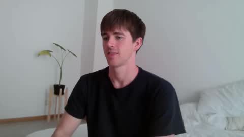 Snapshot of heatsignal chatting on November 15, 2025, 4:36 pm HeatSignal online show from November 15, 2025, 4:36 pm