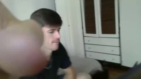 Snapshot of heatsignal chatting on April 4, 2026, 8:28 pm HeatSignal online show from April 4, 2026, 8:28 pm