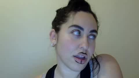 heatwavee online show from December 9, 2024, 11:24 pm