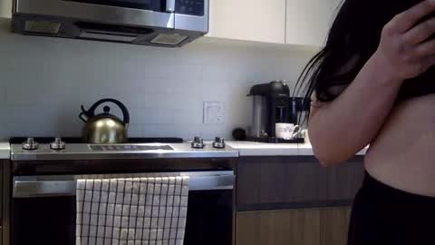 heatwavee online show from January 30, 2025, 2:15 pm