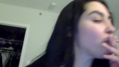 heatwavee online show from September 24, 2025, 11:41 pm