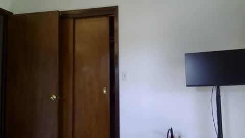 Snapshot of heatwavee chatting on April 29, 2026, 2:43 pm heatwavee online show from April 29, 2026, 2:43 pm