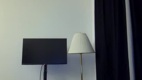 Snapshot of heatwavee chatting on May 1, 2026, 12:48 am heatwavee online show from May 1, 2026, 12:48 am