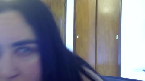 Snapshot of heatwavee chatting on May 3, 2026, 3:18 pm heatwavee online show from May 3, 2026, 3:18 pm