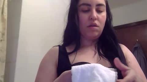 Snapshot of heatwavee chatting on May 14, 2026, 2:46 pm heatwavee online show from May 14, 2026, 2:46 pm
