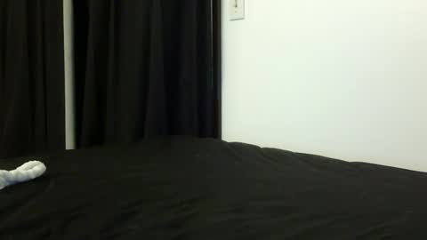 Snapshot of heatwavee chatting on May 17, 2026, 12:41 am heatwavee online show from May 17, 2026, 12:41 am