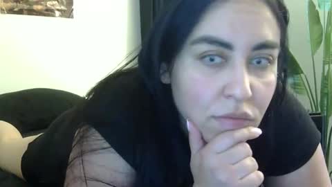 Snapshot of heatwavee chatting on May 24, 2026, 2:55 pm heatwavee online show from May 24, 2026, 2:55 pm