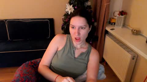 Heaven girl online show from January 26, 2025, 3:03 pm